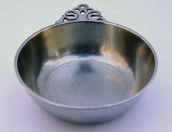An Unmarked Pewter Basin Bowl Porringer with 