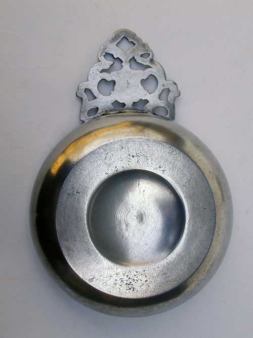 An Edgar Curtis & Co. Export Pewter Porringer