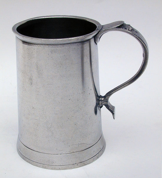 An Antique American Unmarked Robert Bonynge Pewter Quart Strap Handled Mug