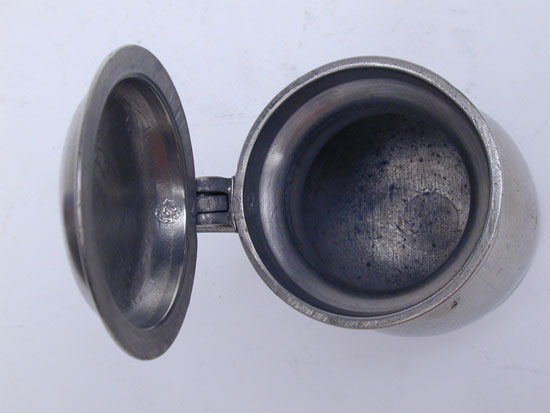 A Scottish Glasgow Gill Pewter Measure