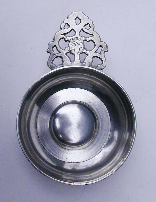 A Near Mint 4 1/4 William Calder Porringer