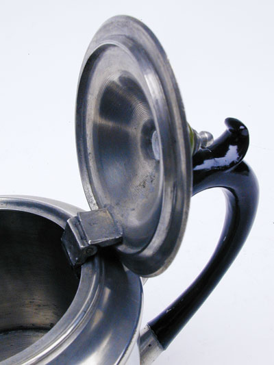 A Drum Shaped Export Pewter Teapot by Edgar Curtis & Co.﻿