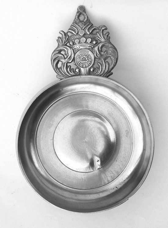 A Near Mint Antique English Export Pewter Crown Handle Porringer by Robert Bush