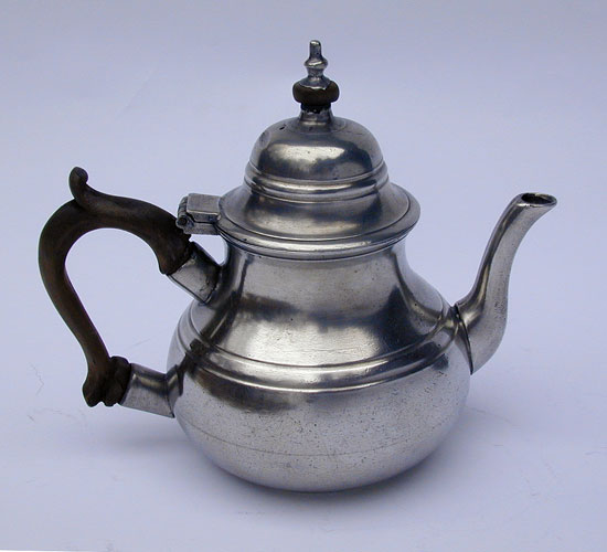 A Wonderful Unmarked 18th Century Antique English Export PewterTeapot