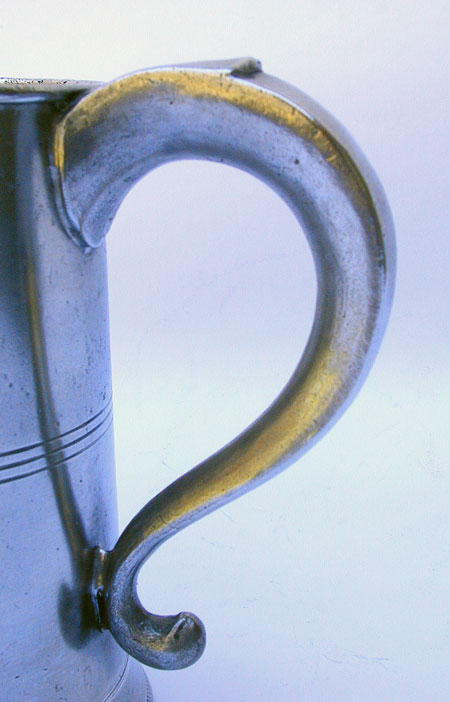 An Unmarked Quart Connecticut Mug
