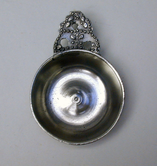 An Unmarked Connecticut Taster Porringer