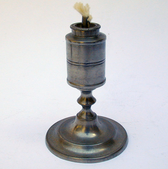 A Cylindrical Font Whale Oil Sparking Lamp